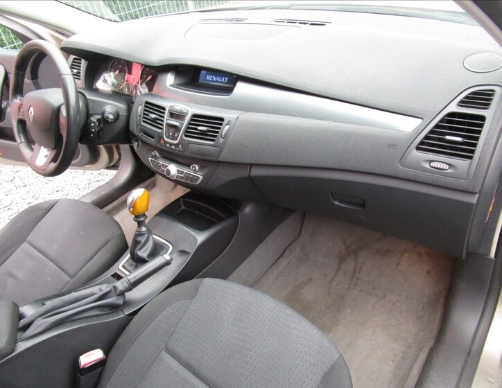 Renault Laguna 15