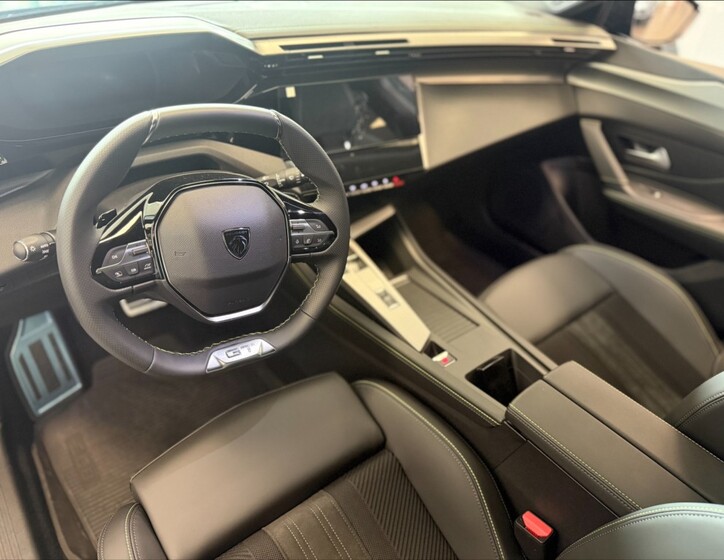 Peugeot 308 8