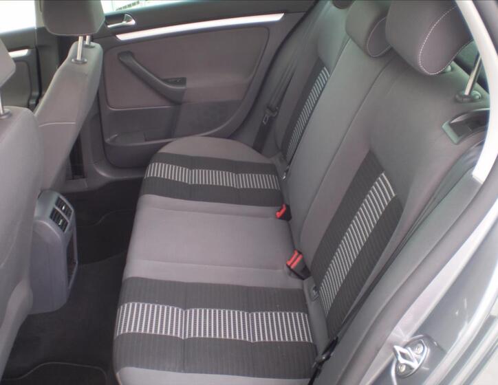 Volkswagen Golf 14