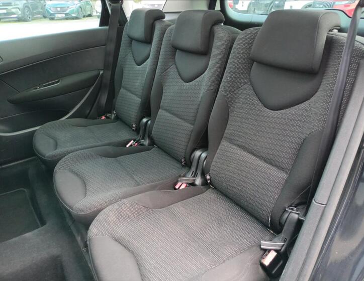 Peugeot 308 5