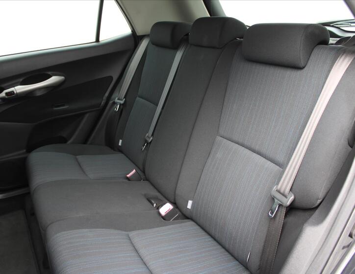 Toyota Auris 11