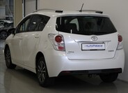 Toyota Verso 3