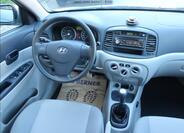 Hyundai Accent 16