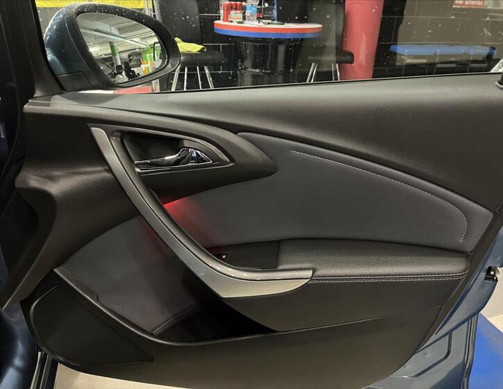 Opel Astra 10