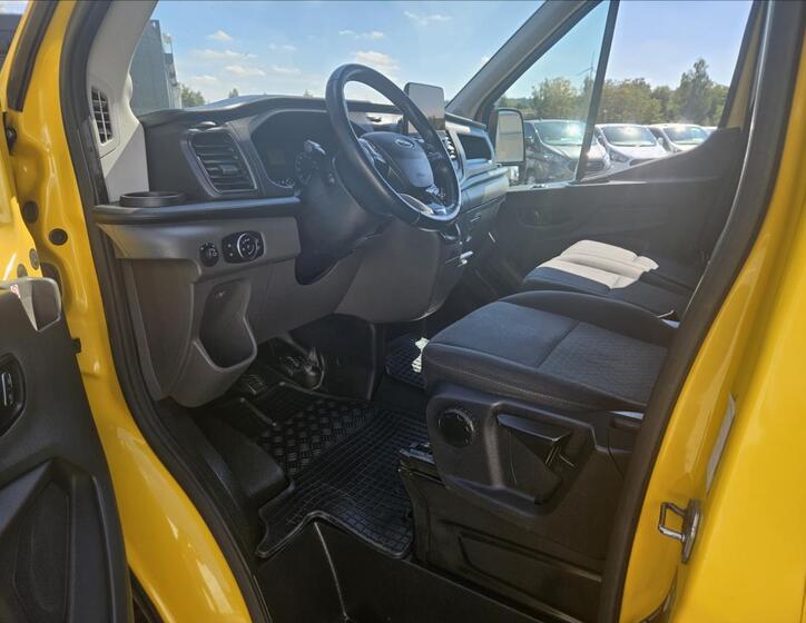 Ford Transit 7