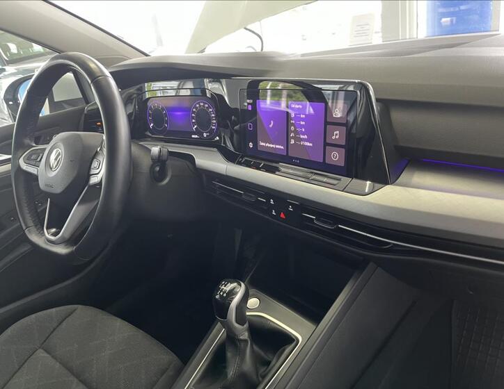 Volkswagen Golf 21