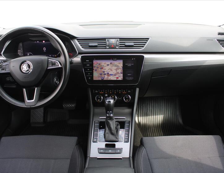 Škoda Superb 14