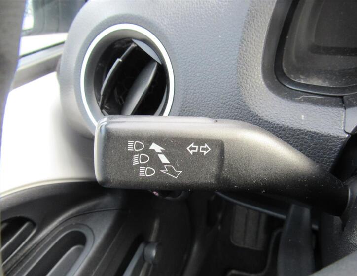 Volkswagen up! 19