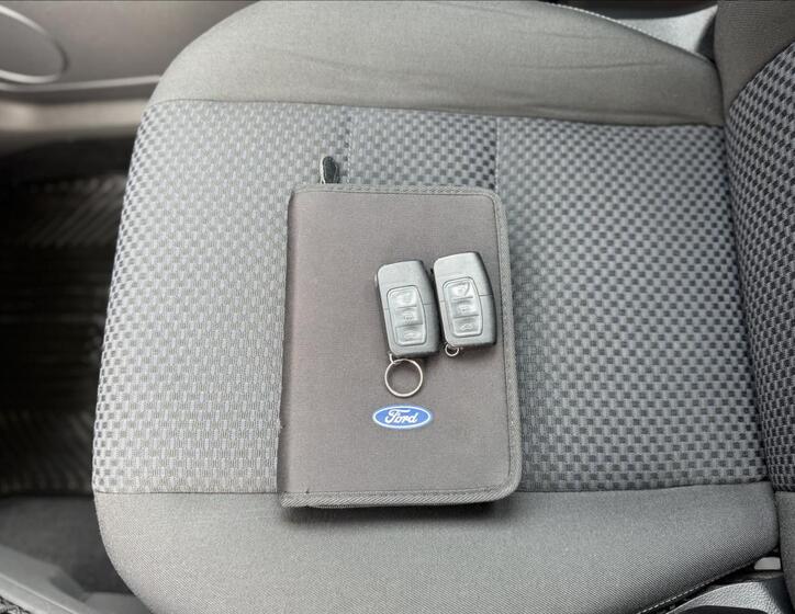 Ford C-MAX 15