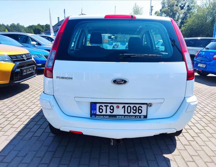 Ford Fusion 6