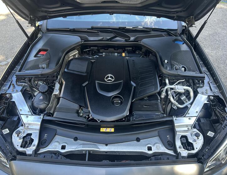 Mercedes-Benz Třídy E 92
