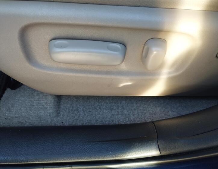 Toyota RAV4 19