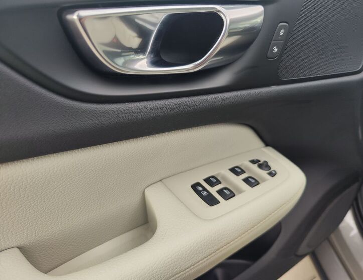 Volvo V60 32