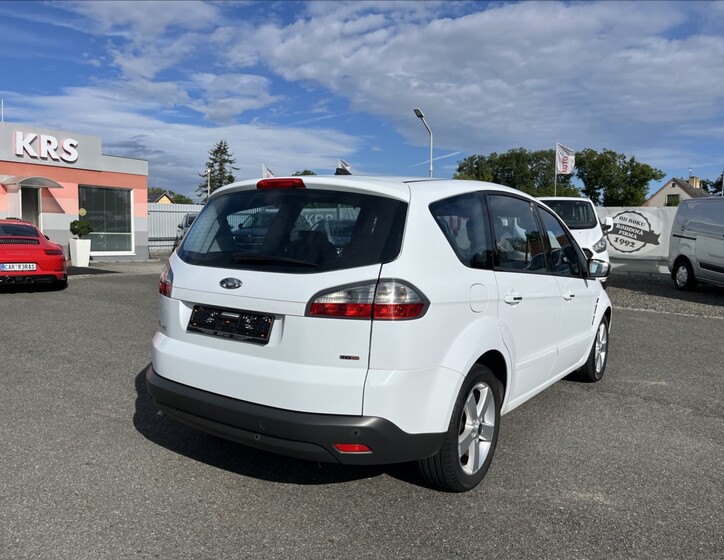 Ford S-MAX 6