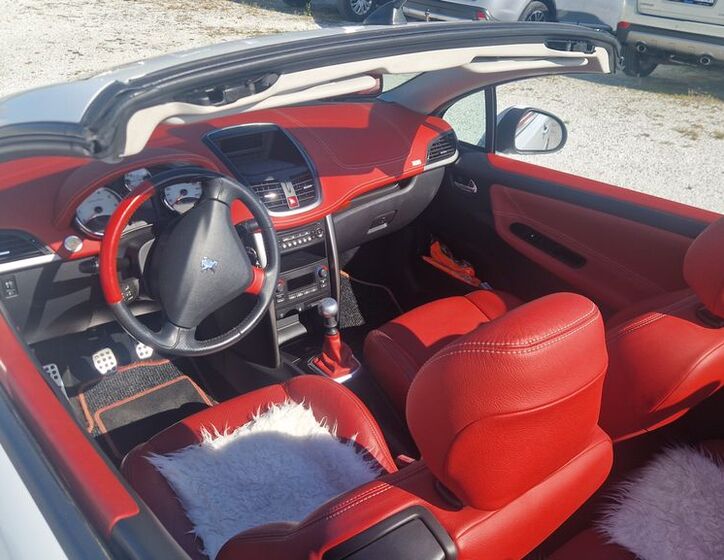 Peugeot 207 8