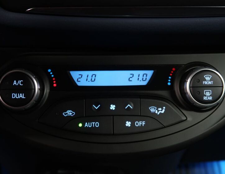 Toyota Yaris 19
