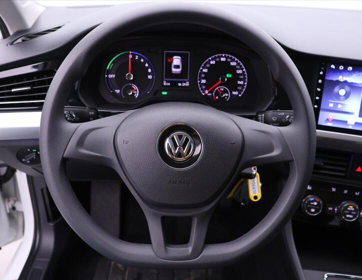 Volkswagen Bora 19