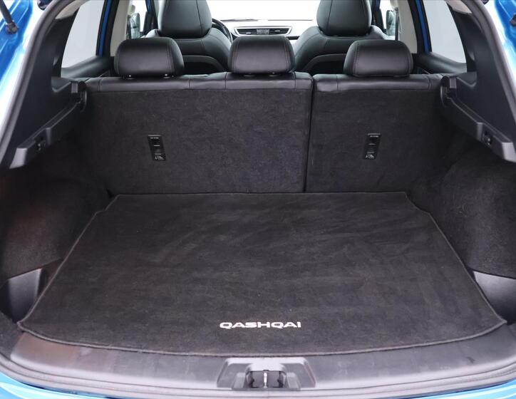 Nissan Qashqai 10