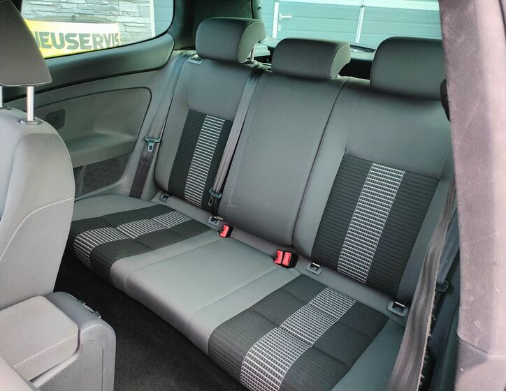 Volkswagen Golf 9