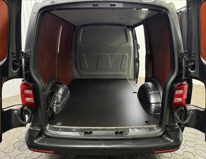 Volkswagen Transporter 24