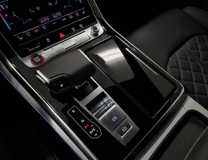 Audi SQ8 46