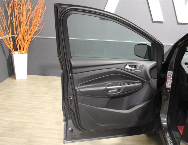Ford Kuga 12