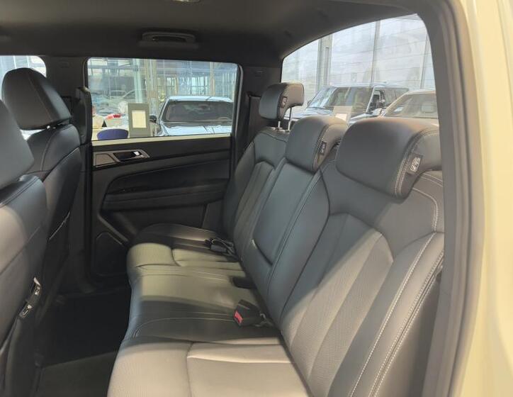 SsangYong Musso 11