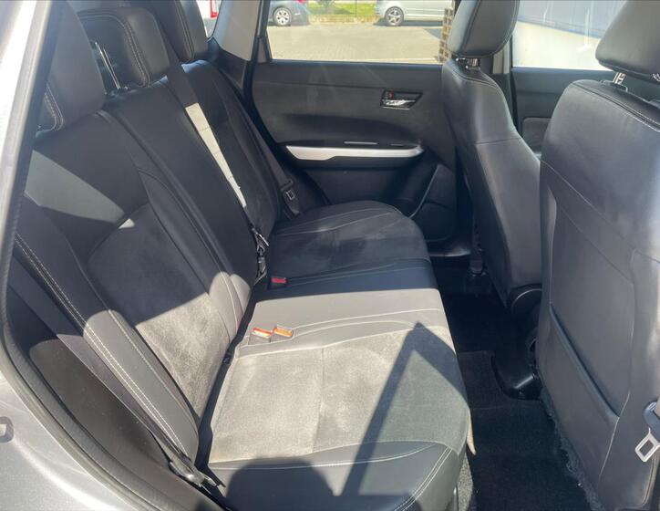 Suzuki Vitara 9