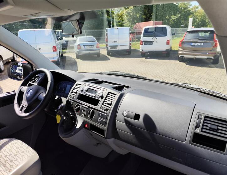 Volkswagen Transporter 24