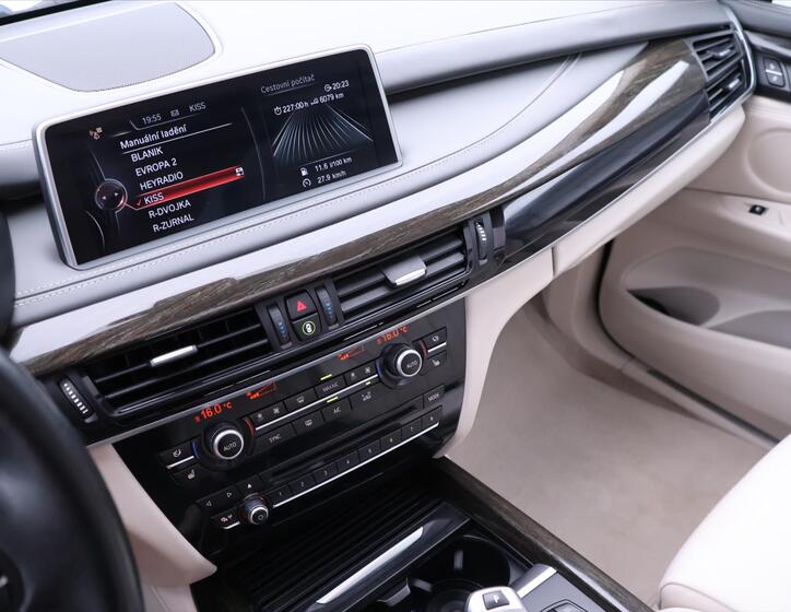 BMW X5 25