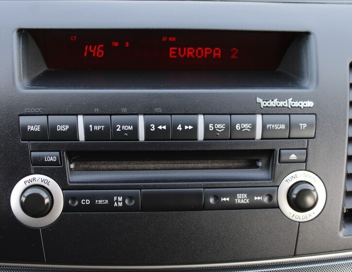 Mitsubishi Lancer 11