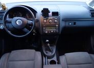 Volkswagen Touran 11