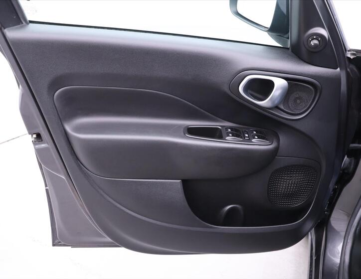 Fiat 500L 11