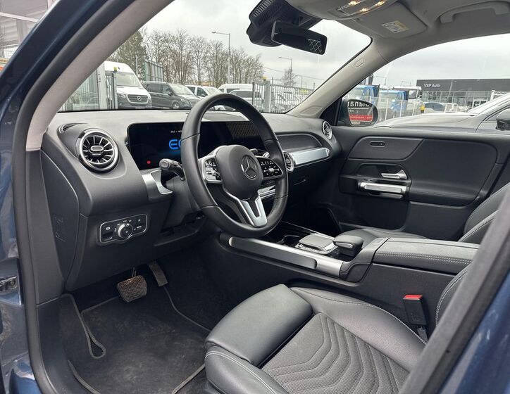 Mercedes-Benz EQB 9