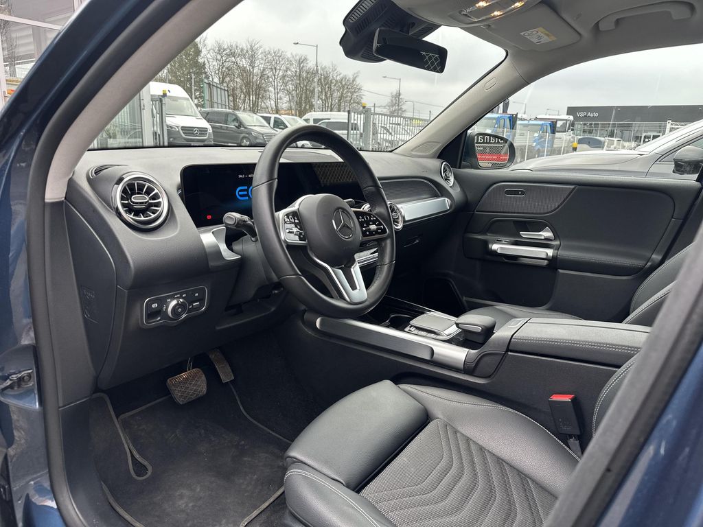 Mercedes-Benz EQB