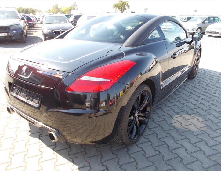 Peugeot RCZ 11