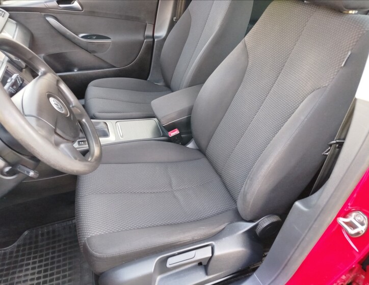 Volkswagen Passat 9