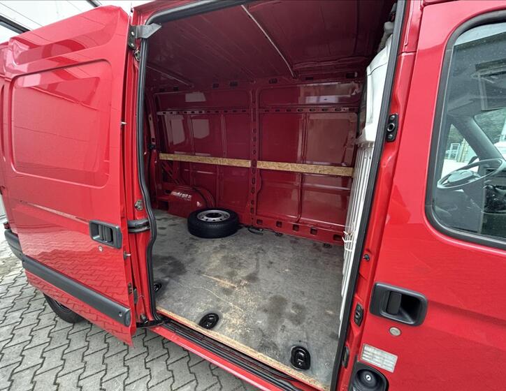 Renault Master 18