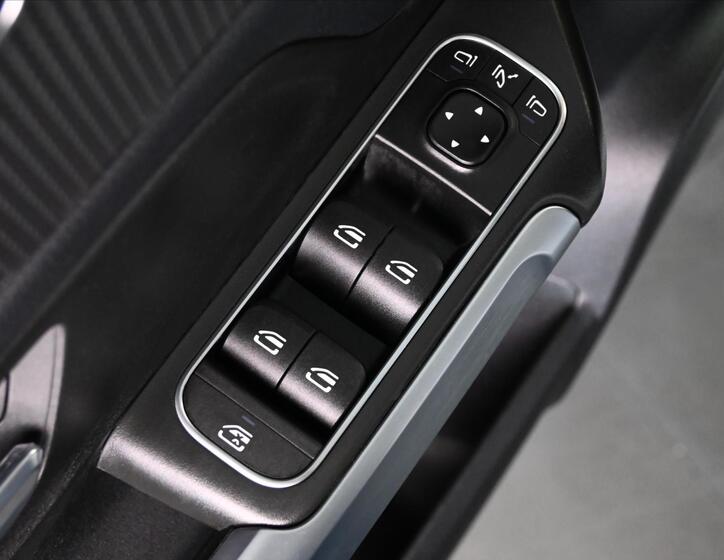 Mercedes-Benz GLB 27