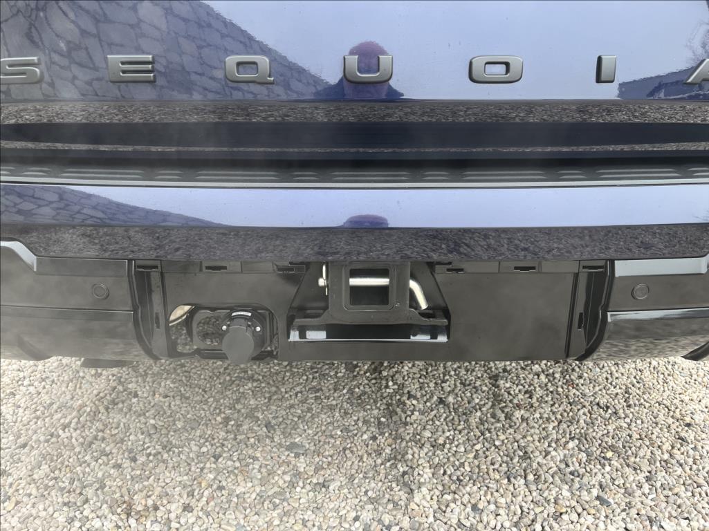Toyota Sequoia