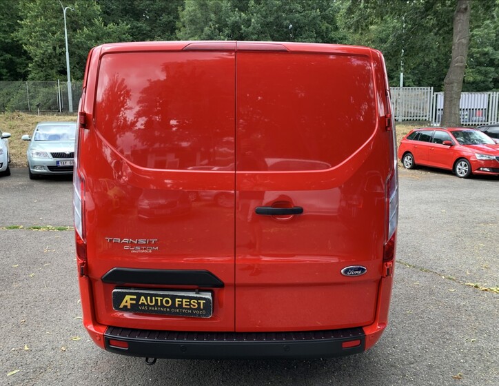 Ford Transit Custom 6