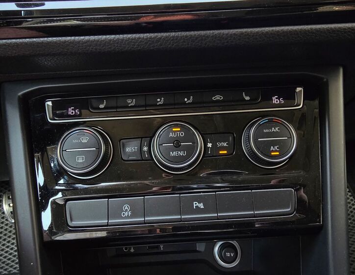 Volkswagen Touran 19