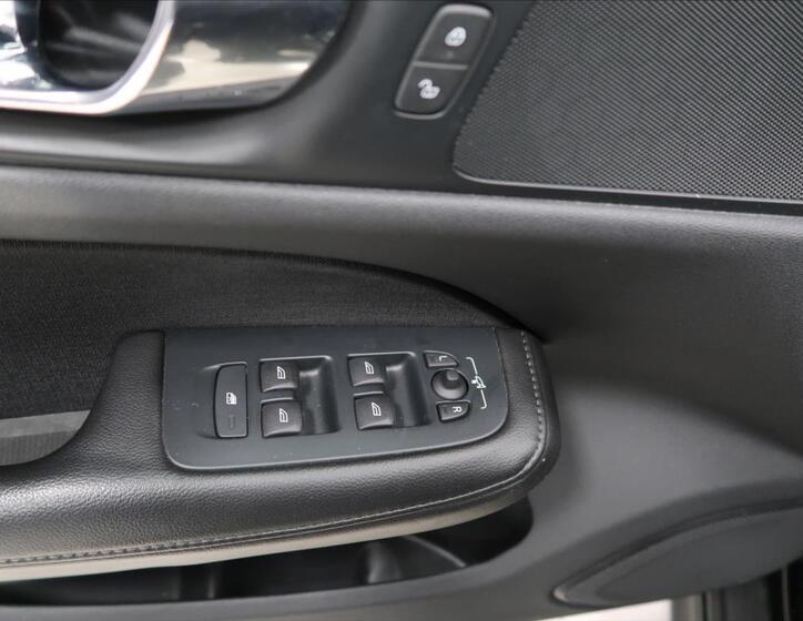 Volvo V60 14