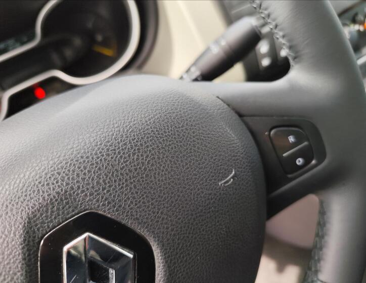 Renault Trafic 23