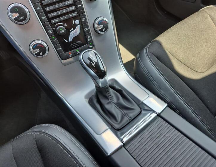 Volvo XC60 14