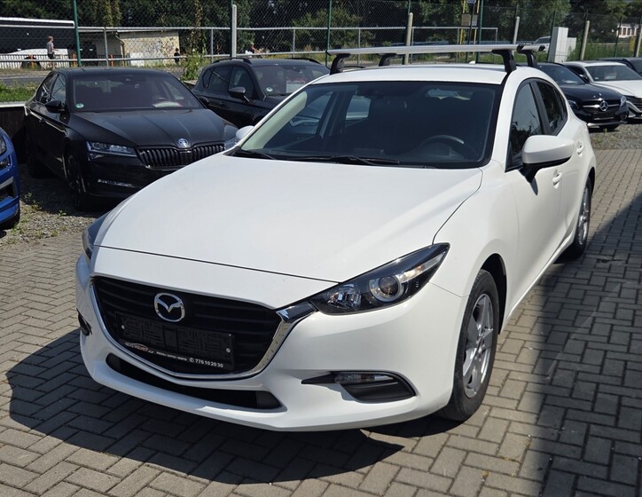 Mazda 3 1