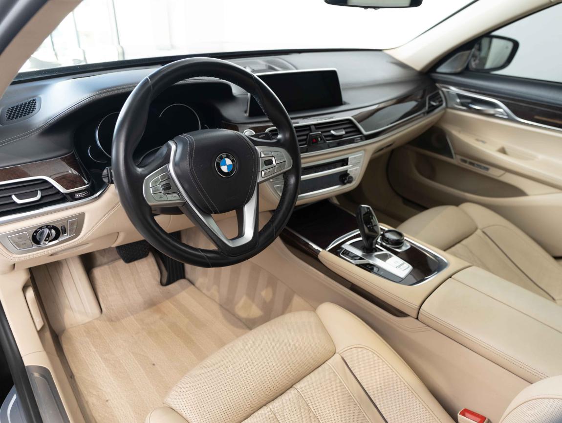 BMW Řada 7