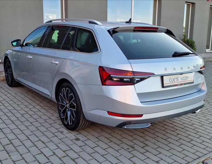 Škoda Superb 8