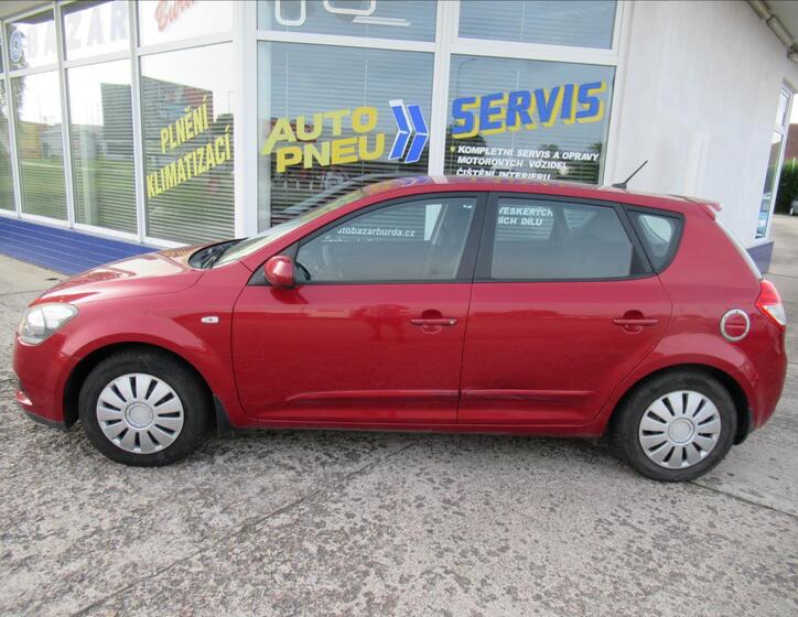 KIA Ceed 8