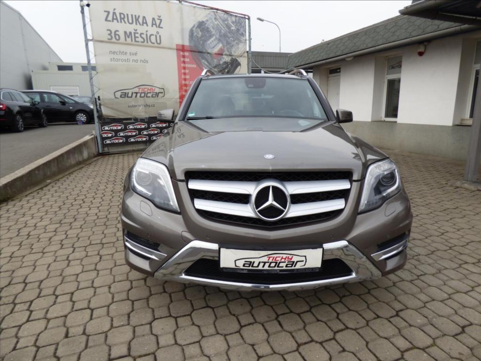 Mercedes-Benz GLK 8